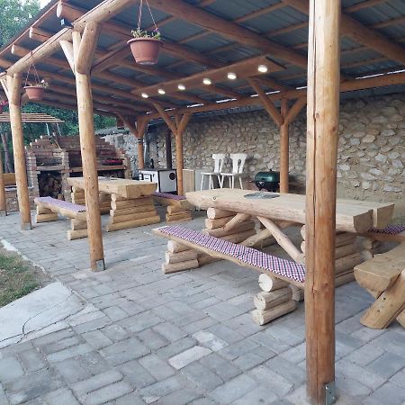Fenyőfa vendégház Szilvásvárad Esterno foto